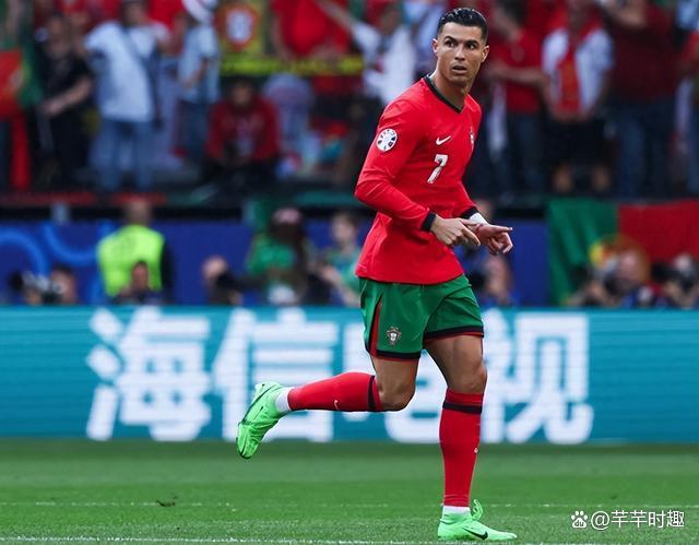 包含冲刺阶段葡萄牙体育备战英超；防线松动细节曝光；管理层满意；球队文化再被提及的词条